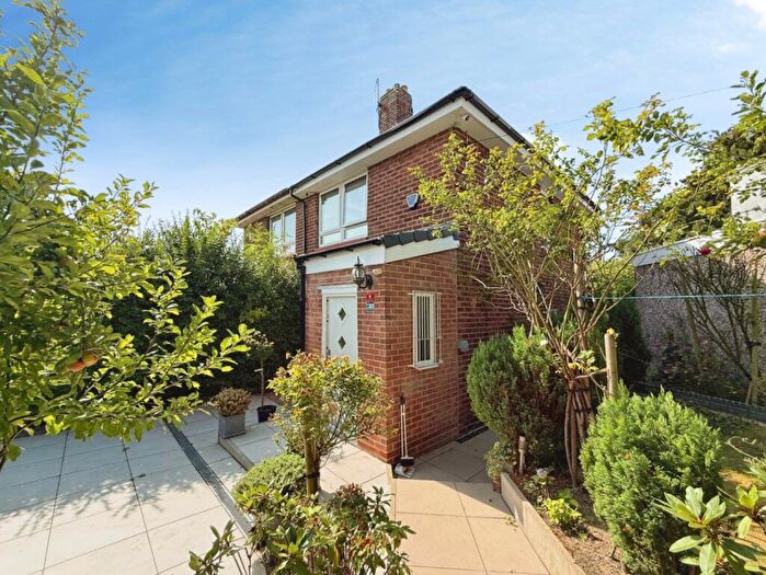 2 Bedroom Semi Detached House To Rent In Doe Royd Crescent, Sheffield, S5