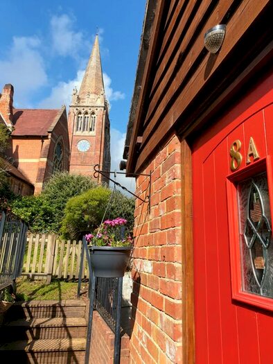 1 Bedroom Apartment To Rent In High Street, Lyndhurst, Hampshire, SO43