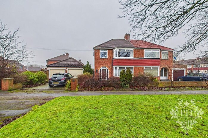 3 Bedroom Semi Detached House For Sale In Low Lane, Middlesbrough, TS5