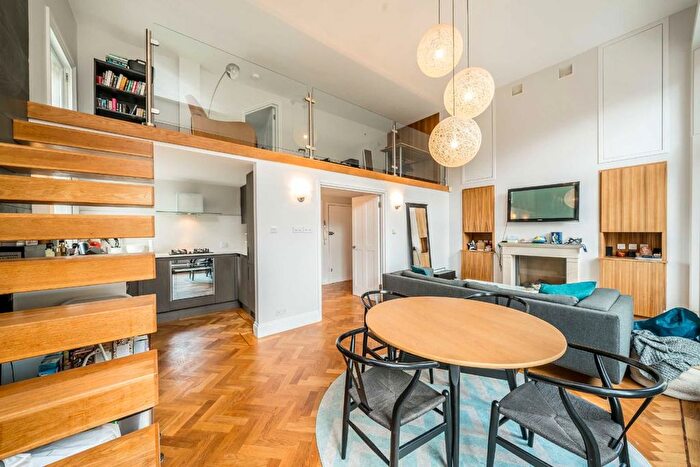 1 Bedroom Flat To Rent In Earl's Court Square, London, SW5