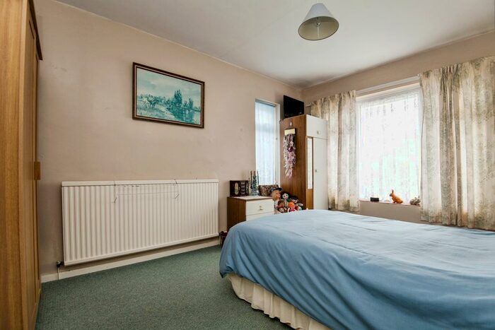 4 Bedroom Bungalow For Sale In Hulham Road, Exmouth, Devon, EX8