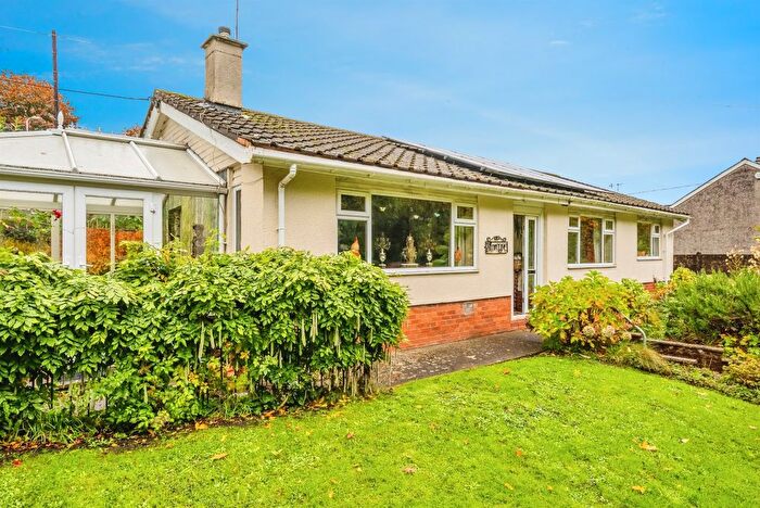 3 Bedroom Detached Bungalow For Sale In Albion Road, Pontypool, NP4