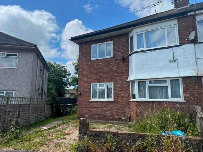 2 Bedroom Apartment To Rent In Cranbourne Road, Bristol, BS34