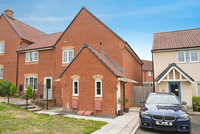 1 Bedroom Flat For Sale In Corn Rows, Thornbury, Bristol, Gloucestershire, BS35