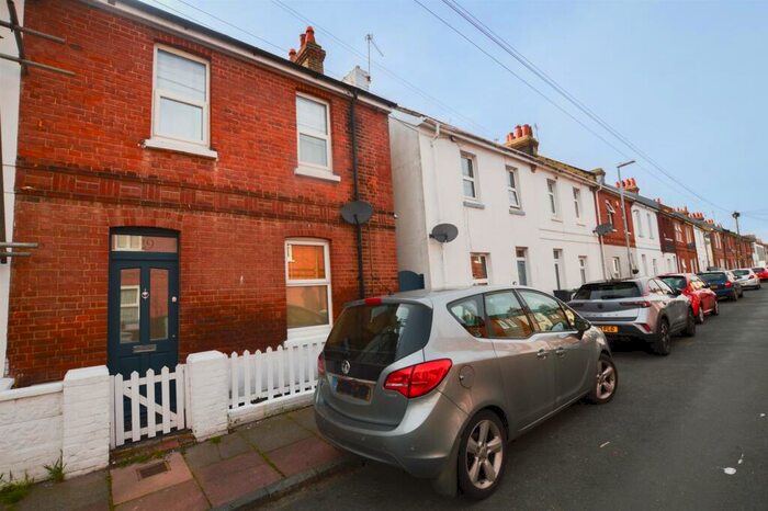 2 Bedroom End Of Terrace House To Rent In Sydney Road, Eastbourne, BN22
