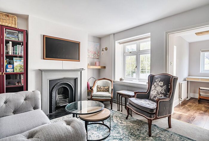 3 Bedroom Terraced House For Sale In Bath Road, Willsbridge, Bristol, Gloucestershire, BS30