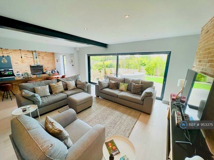 4 Bedroom Detached House To Rent In The Drive, Bollington, Macclesfield, SK10