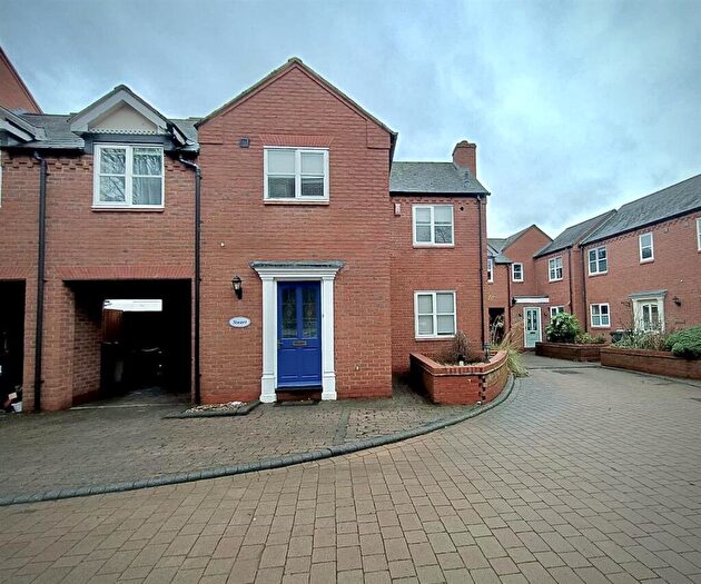 3 Bedroom Town House For Sale In Kenilworth Road, Leamington Spa, CV32
