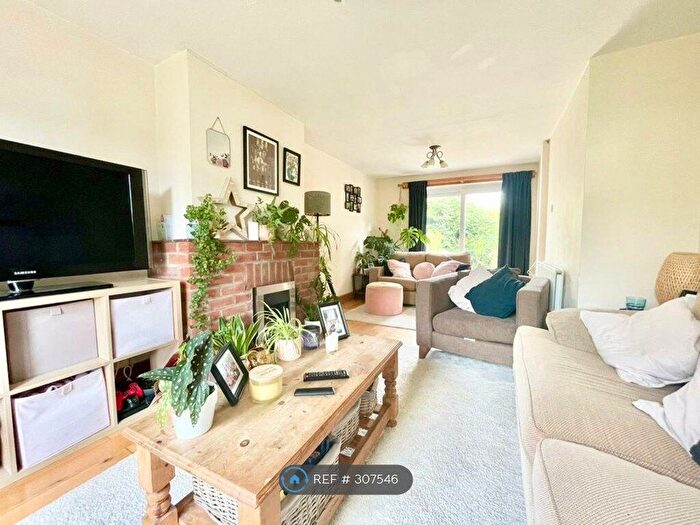 3 Bedroom Terraced House To Rent In Wensley Road, Reading, RG1