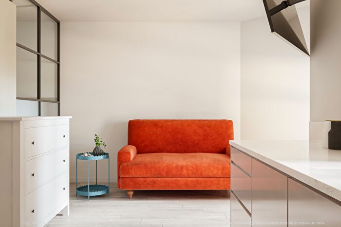 Studio To Rent In Gold Wentworth- Studio |Verney St, EX1