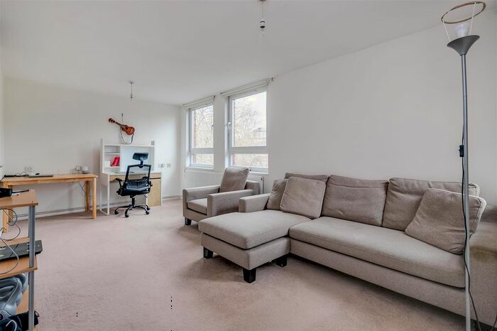 1 Bedroom Flat To Rent In More Close, St Pauls Court, London, W14