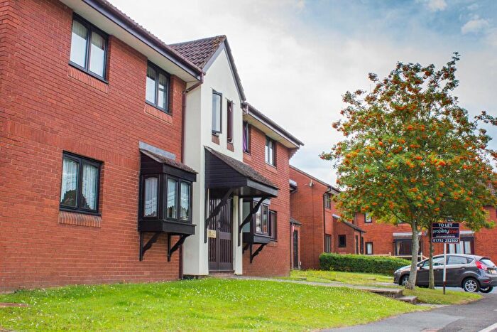 2 Bedroom Flat To Rent In Finch Close, Laira *Available With A Zero Deposit Guarantee*, PL3
