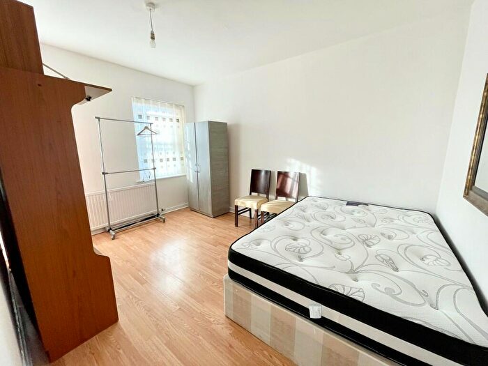 3 Bedroom Maisonette To Rent In Great Cambridge Road, London, N17