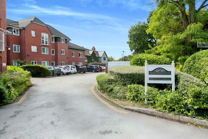 1 Bedroom Flat For Sale In Long Lane, Upton, Chester, Cheshire, CH2