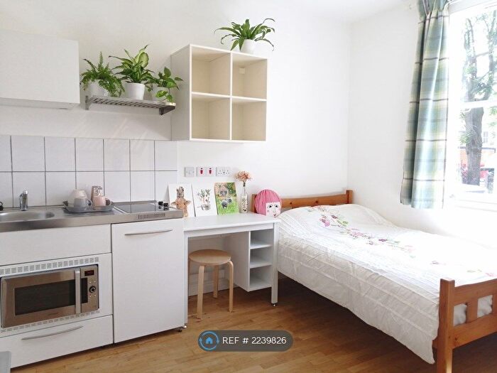 Studio To Rent In Mercia Grove, London, SE13