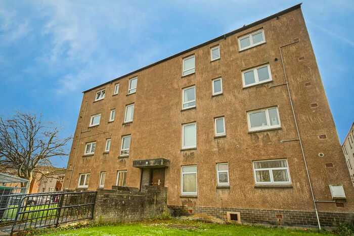 2 Bedroom Ground Flat To Rent In Oxgangs Drive, Edinburgh, EH13