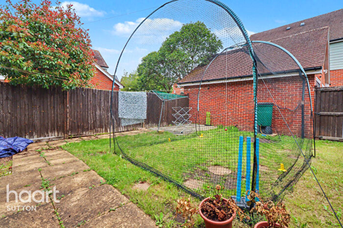 4 Bedroom Semi-Detached House For Sale In Redwood Drive, Epsom, KT19