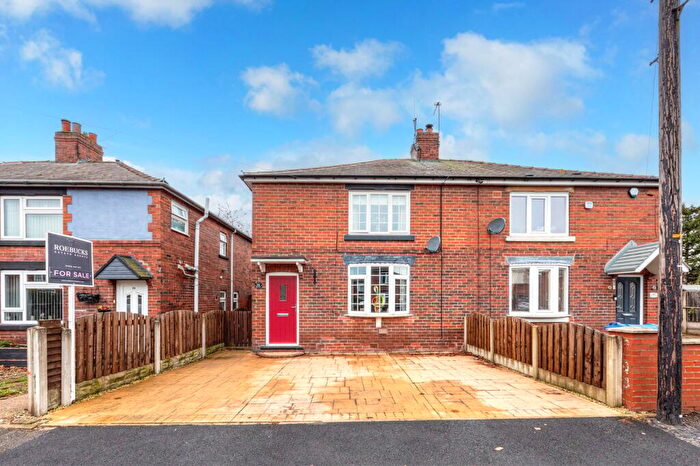 3 Bedroom Semi-Detached House For Sale In Park View, Royston, Barnsley, S71