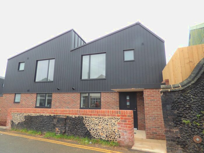 2 Bedroom End Of Terrace House To Rent In Friarscroft Lane, Wymondham, Norfolk, NR18