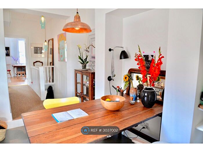1 Bedroom Flat To Rent In Walthamstow, London, E17