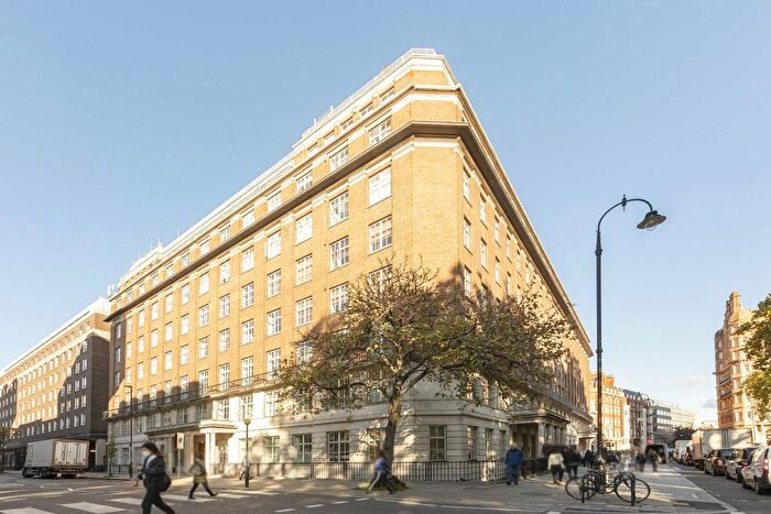 3 Bedroom Flat To Rent In Russell Square, Bloomsbury Mansions, WC1B