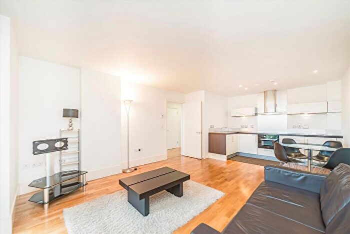 1 Bedroom Flat To Rent In Highbury Stadium Square, Highbury, N5