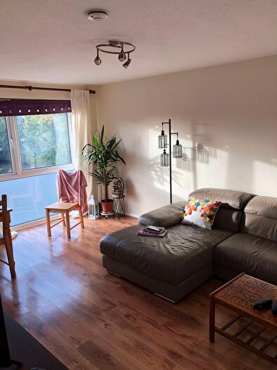 2 Bedroom Flat To Rent In Archery Close, Harrow, HA3