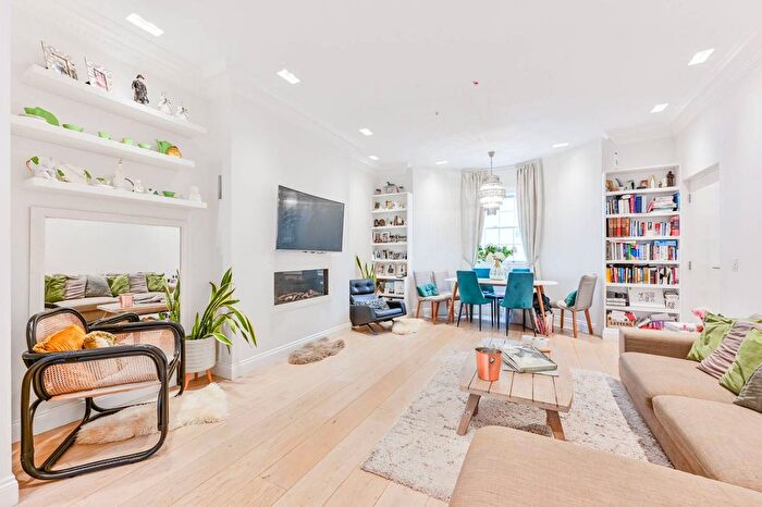 3 Bedroom Flat To Rent In Westbourne Terrace Road, Little Venice, London, W2
