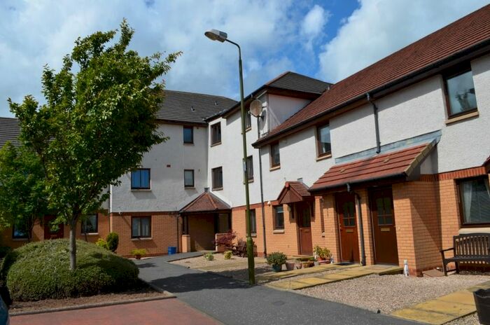 2 Bedroom Flat To Rent In Johnston Court, Falkirk, FK2
