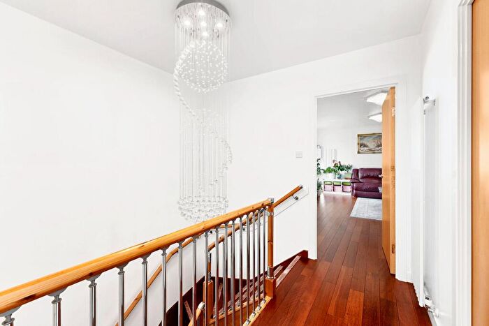 3 Bedroom Duplex For Sale In Gylemuir Road, Edinburgh, EH12