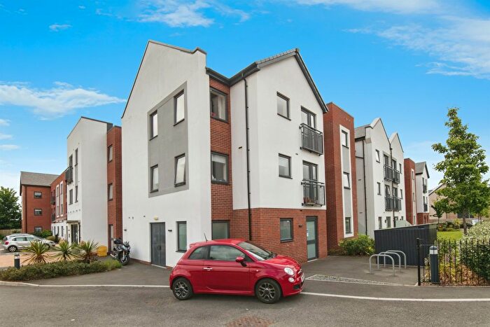 1 Bedroom Flat For Sale In Bewick Avenue, Topsham, Exeter, EX3