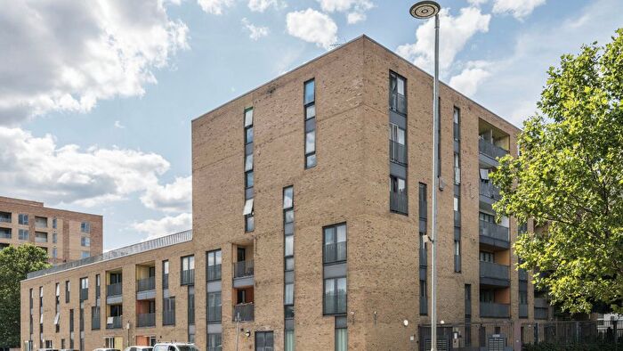 1 Bedroom Flat To Rent In Axe St, Barking, IG11