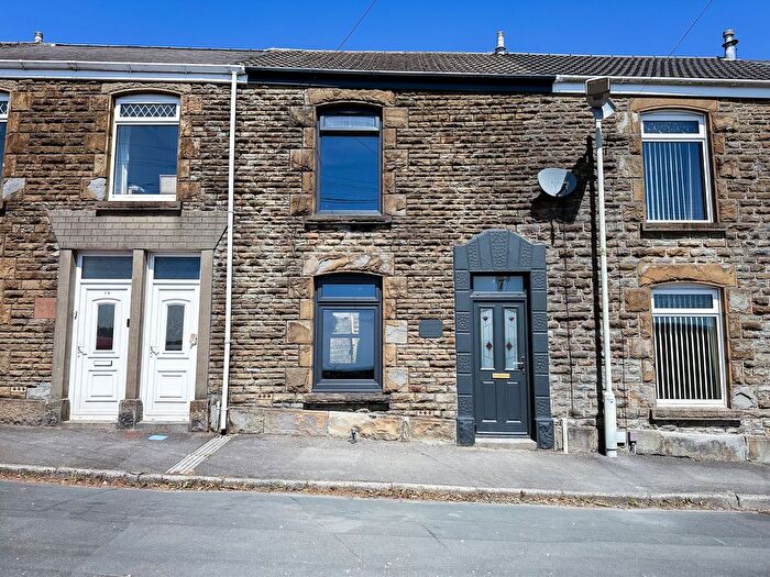 3 Bedroom Terraced House For Sale In Hopkin Street, Swansea, SA5