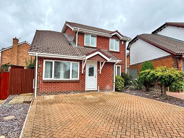 3 Bedroom Detached House For Sale In Sorrel Gardens, Broadstone, BH18