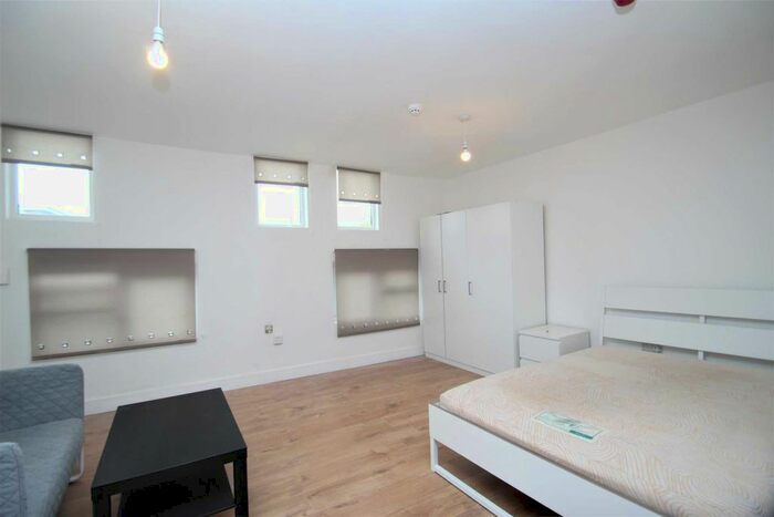 1 Bedroom Studio To Rent In Cowley Road, East Oxford, OX4