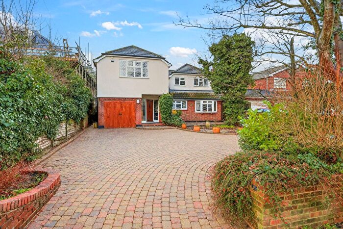 4 Bedroom Detached House For Sale In The Chase, Thundersley, SS7