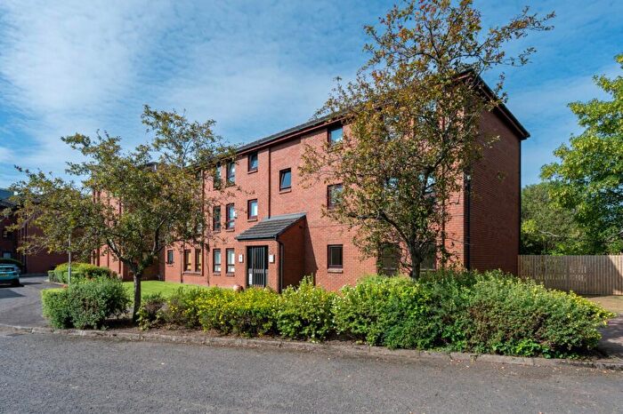 2 Bedroom Flat To Rent In Caird Gardens, Hamilton, South Lanarkshire, ML3