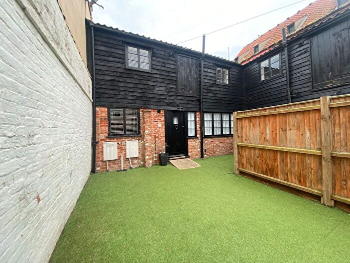 2 Bedroom Cottage To Rent In Trinity Place, Great Yarmouth, NR30