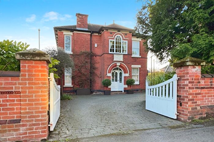 4 Bedroom Detached House For Sale In Devonshire Avenue, Beeston, Nottingham, NG9