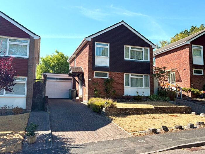 4 Bedroom Detached House For Sale In Felton Road, Poole, BH14