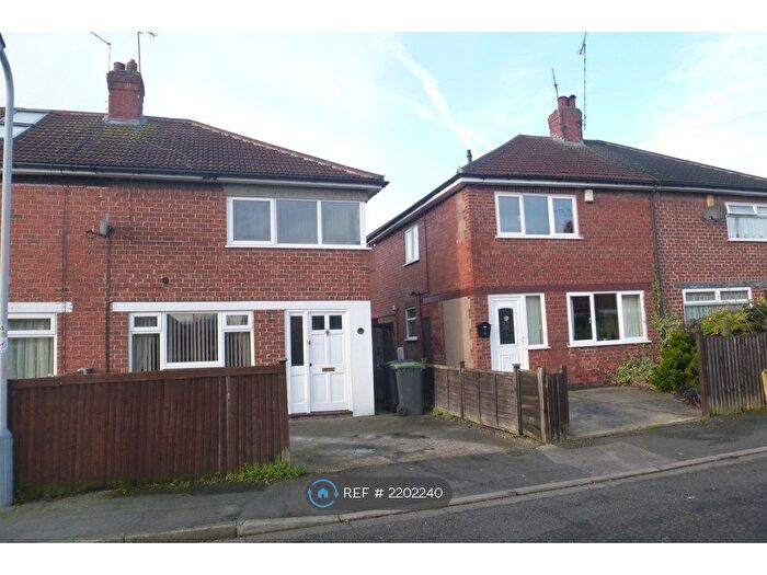 3 Bedroom Semi-Detached House To Rent In Mottram Road, Nottingham, NG9