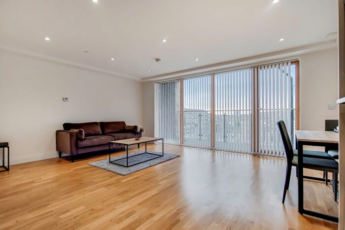 1 Bedroom Flat To Rent In Golding Lodge, Wellington Street, London, SE18