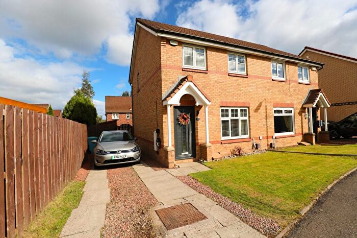 3 Bedroom Semi-Detached House For Sale In Lammermuir Way, Chapelhall, ML6