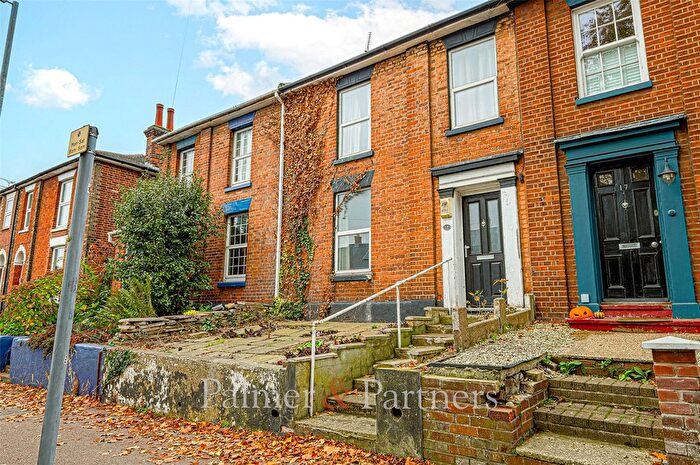 4 Bedroom Terraced House To Rent In Hythe Hill, Colchester, Essex, CO1