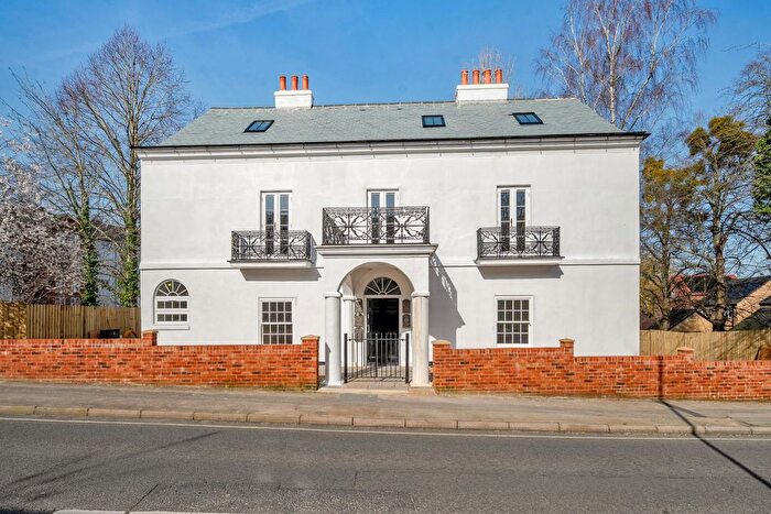 1 Bedroom Flat To Rent In Lower Turk Street, Alton, Hampshire, GU34