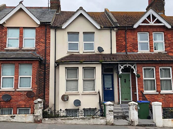 2 Bedroom Flat For Sale In Brighton Road, Newhaven, East Sussex, BN9
