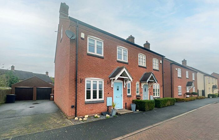 3 Bedroom Semi-Detached House To Rent In Dovecot Close, Congerstone, Nuneaton, CV13