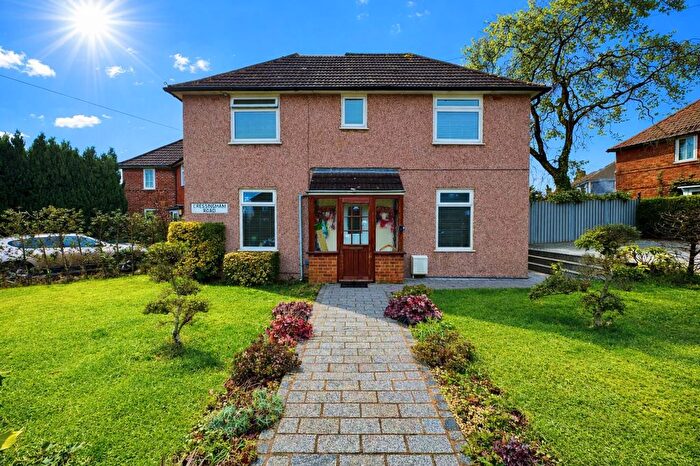 3 Bedroom End Terrace House For Sale In Cressingham Road, Edgware, HA8