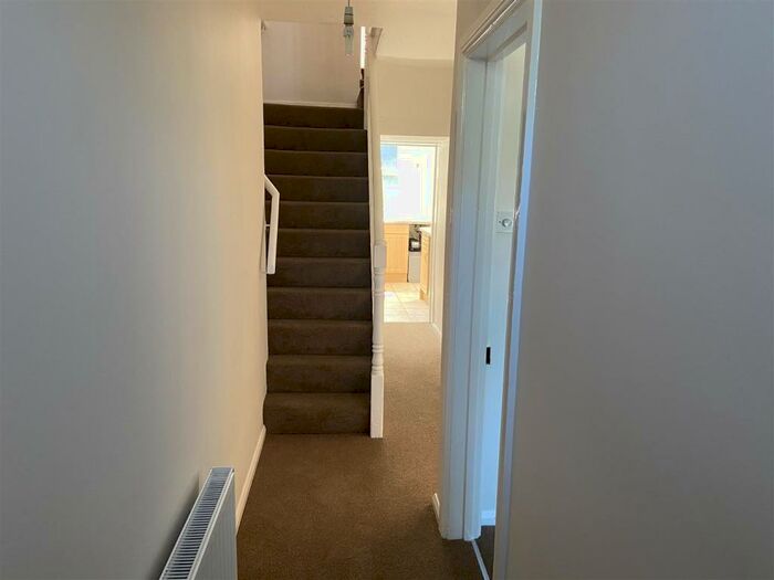 2 Bedroom End Of Terrace House To Rent In Church Cottages New Lane Hill, Tilehurst, Reading, RG30