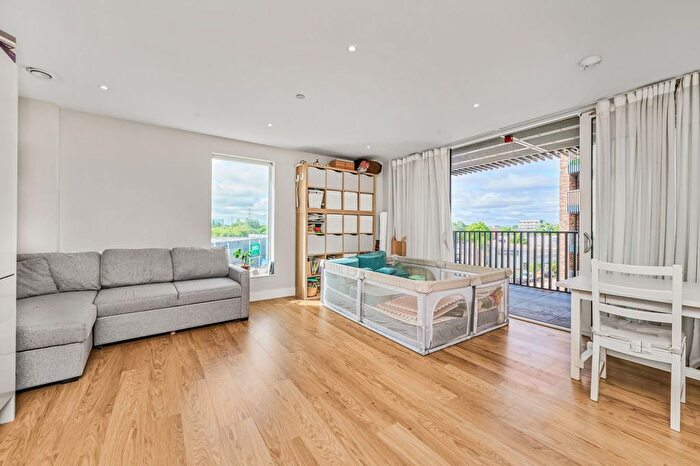 2 Bedroom Flat For Sale In Lister House, Plough Lane, Earlsfield, London, SW17